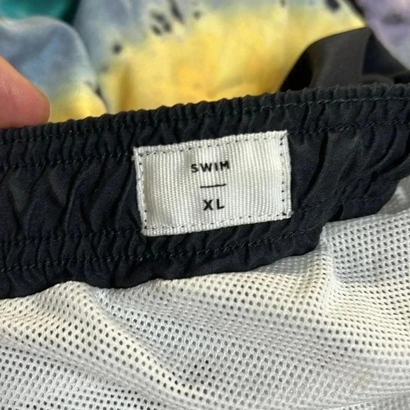 Men's PacSun 17" Black Green & Yellow Tie-Dye Swim Trunks Shorts X-Large XL - Picture 4 of 5